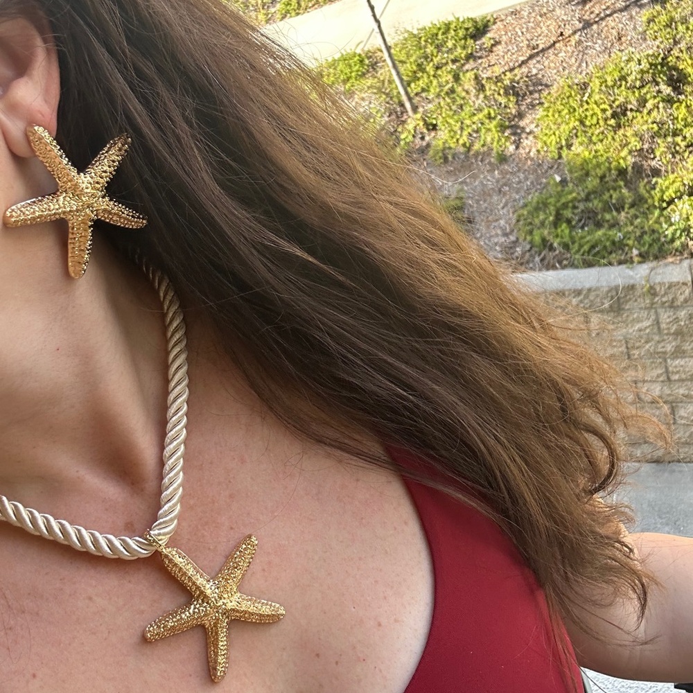 Zara Gold Starfish Necklace and Earrings set - Picture 4 of 4